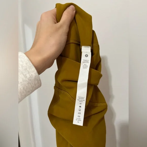 Lululemon - Mustard Yellow / Gold Full Length Leggings - Picture 5 of 5